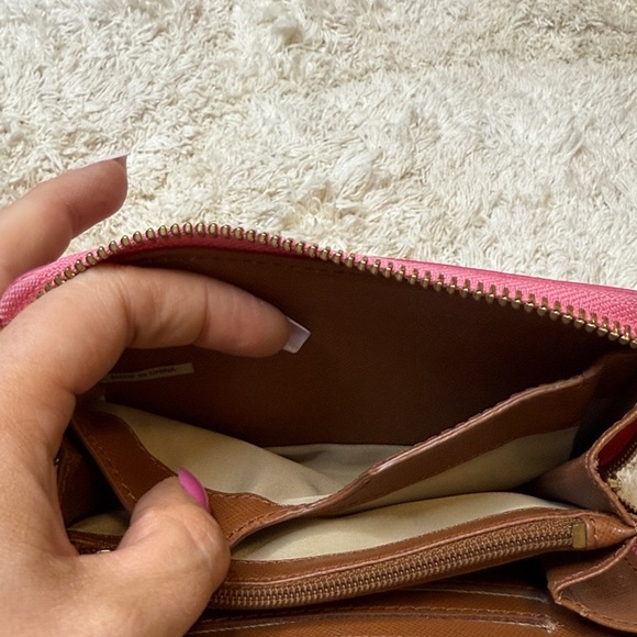 Tory Burch Fuchsia Mini Robinson Wallet Zip Around with Gold Logo - Picture 8 of 10